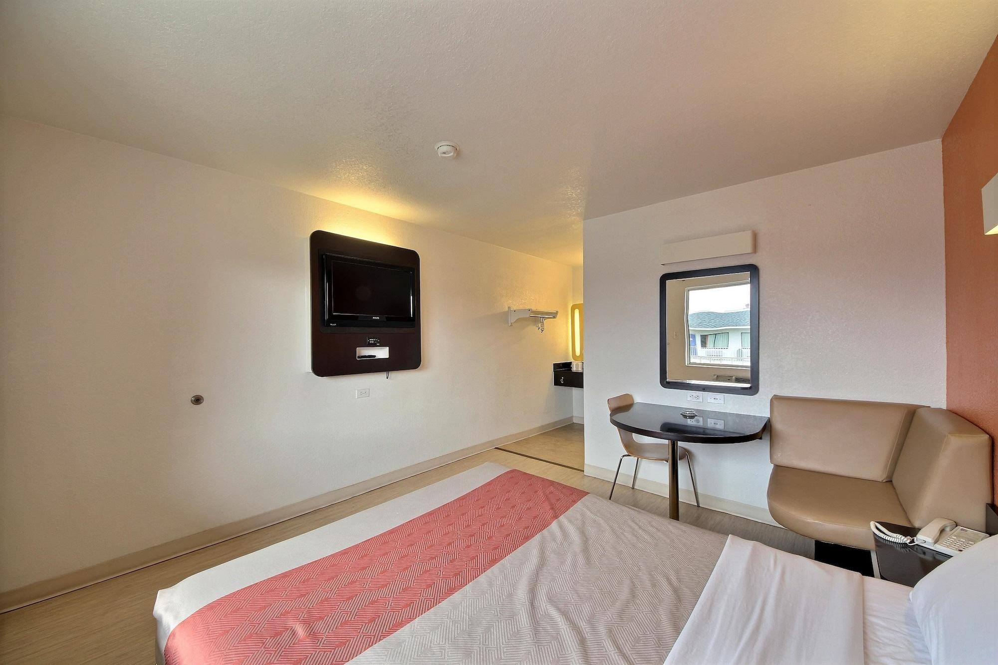6-san Marcos, Tx Hotel