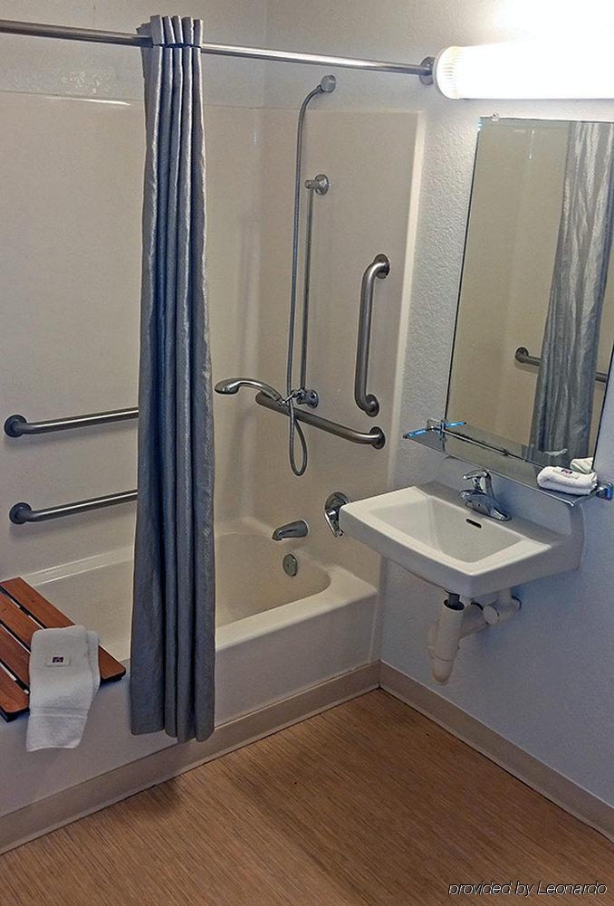 6-san Marcos, Tx Hotel 2*